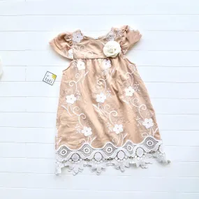 Magnolia Dress in Beige Fancy Lace